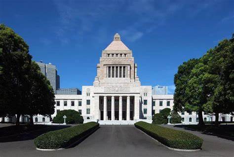 日本文部科学省宣布从4月开始取消对外国留学生收取学费的上限