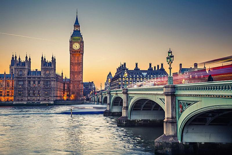 英国政府宣布对留学生毕业工签进行审查