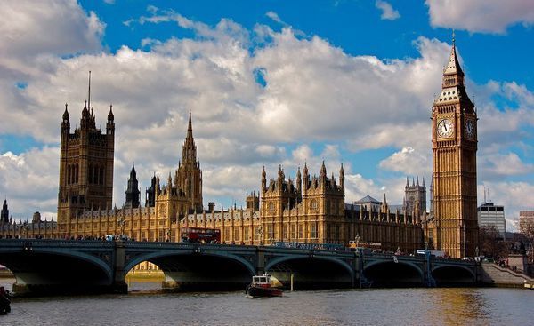 英国即将正式启动电子签证制度